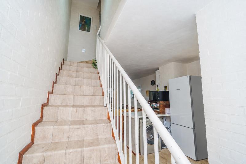 3 Bedroom Property for Sale in Harfield Village Western Cape